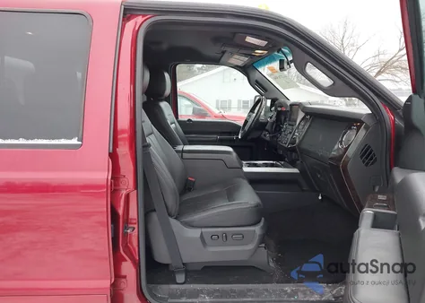 2015 Ford F-250 Lariat z USA, uszkodzony, nr VIN 1FT7W2BT0FEB37984